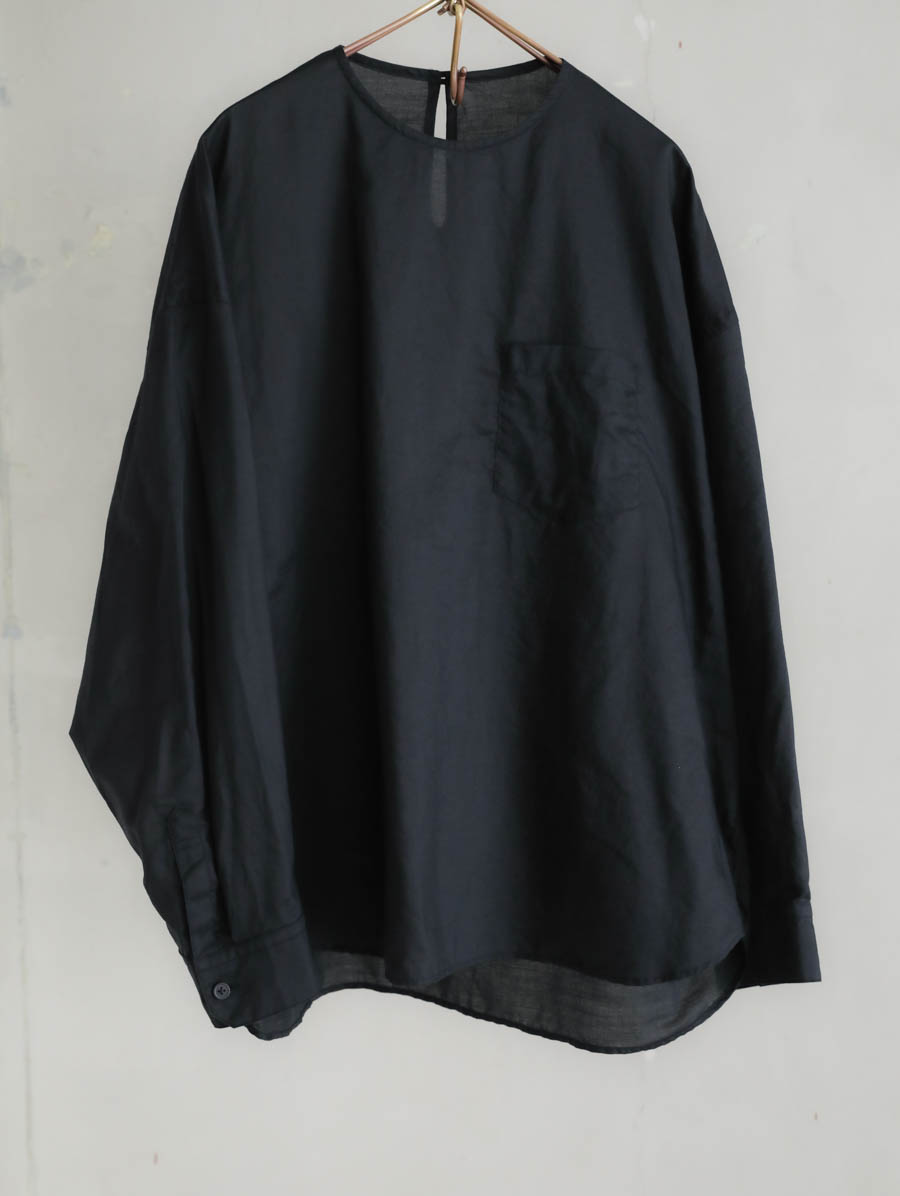 ゴーシュ バックボタンブラウス｜通販