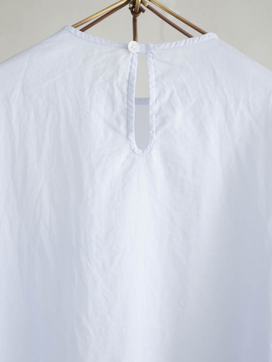 ゴーシュ バックボタンブラウス｜通販