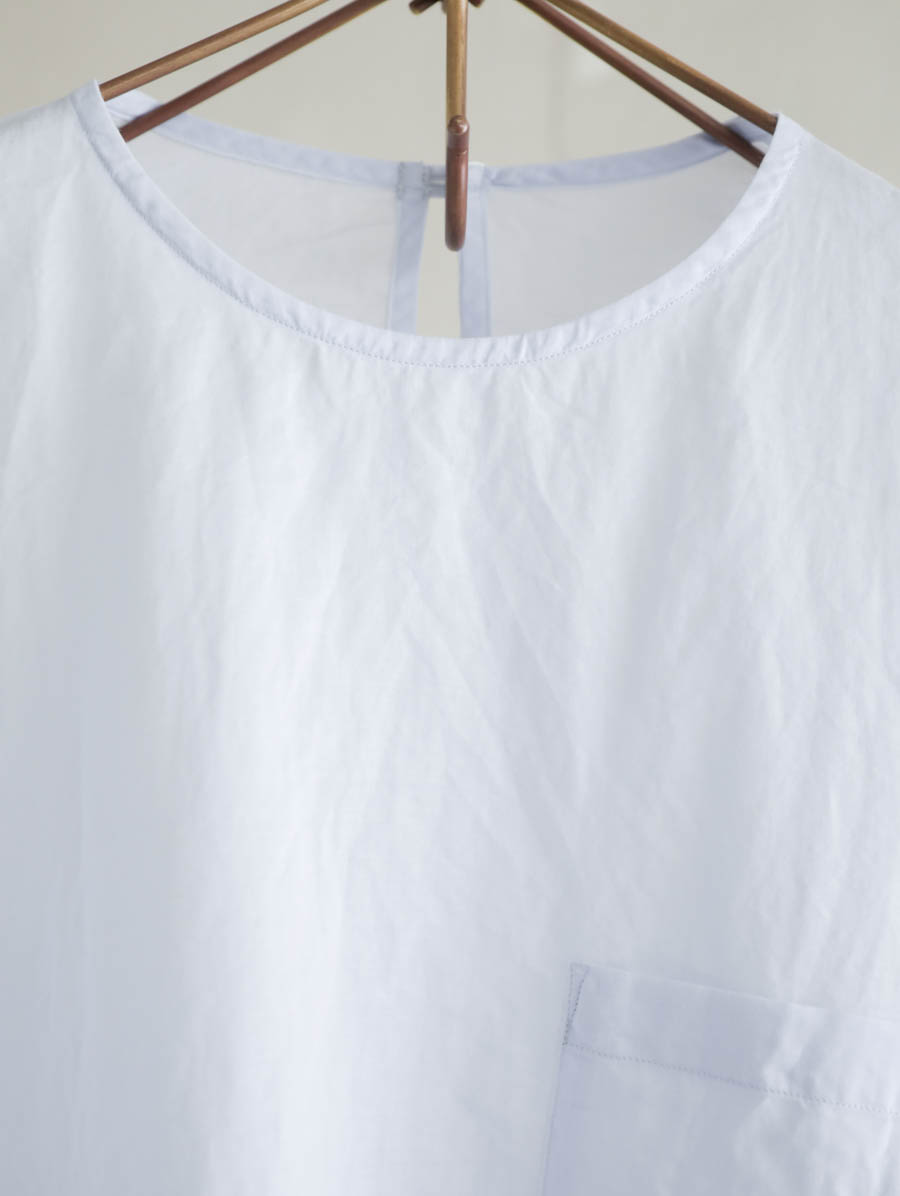 ゴーシュ バックボタンブラウス｜通販