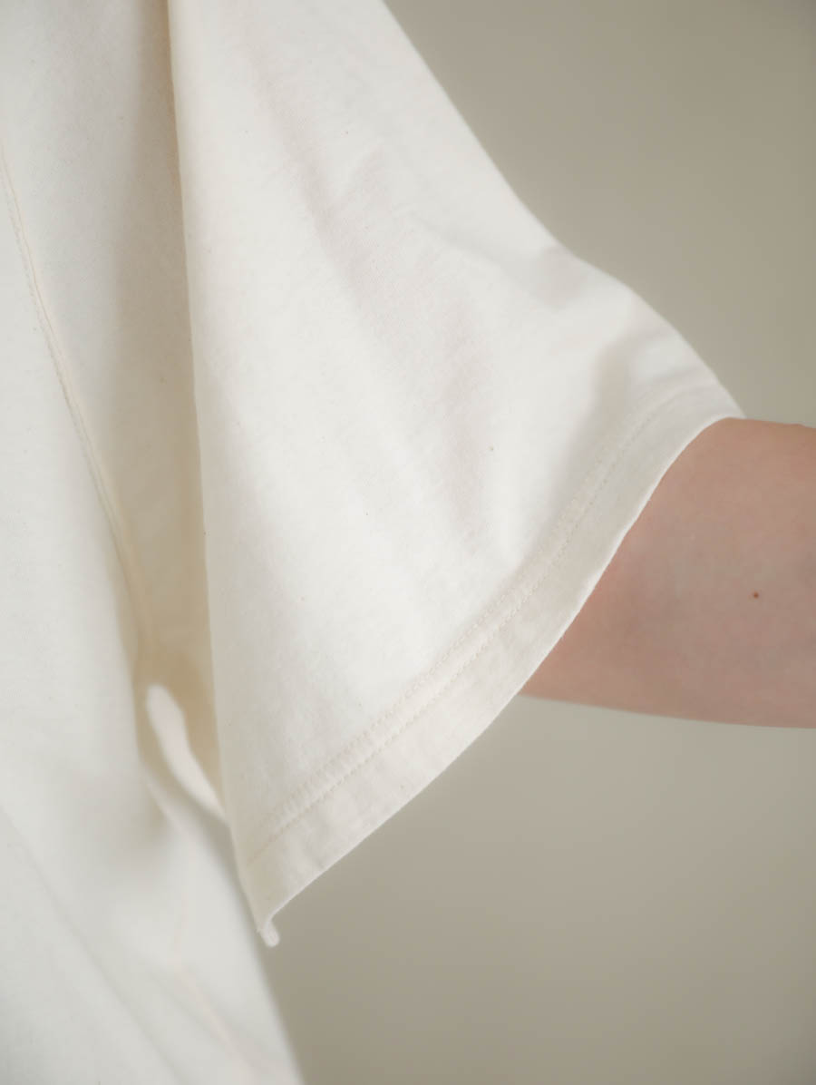 UNIVERSAL TISSU,ユニヴァーサルティシュ,Tシャツ