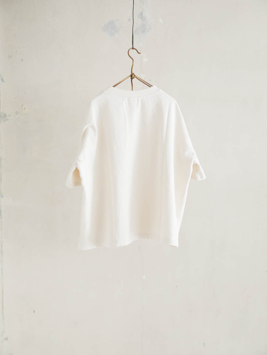 UNIVERSAL TISSU,ユニヴァーサルティシュ,Tシャツ