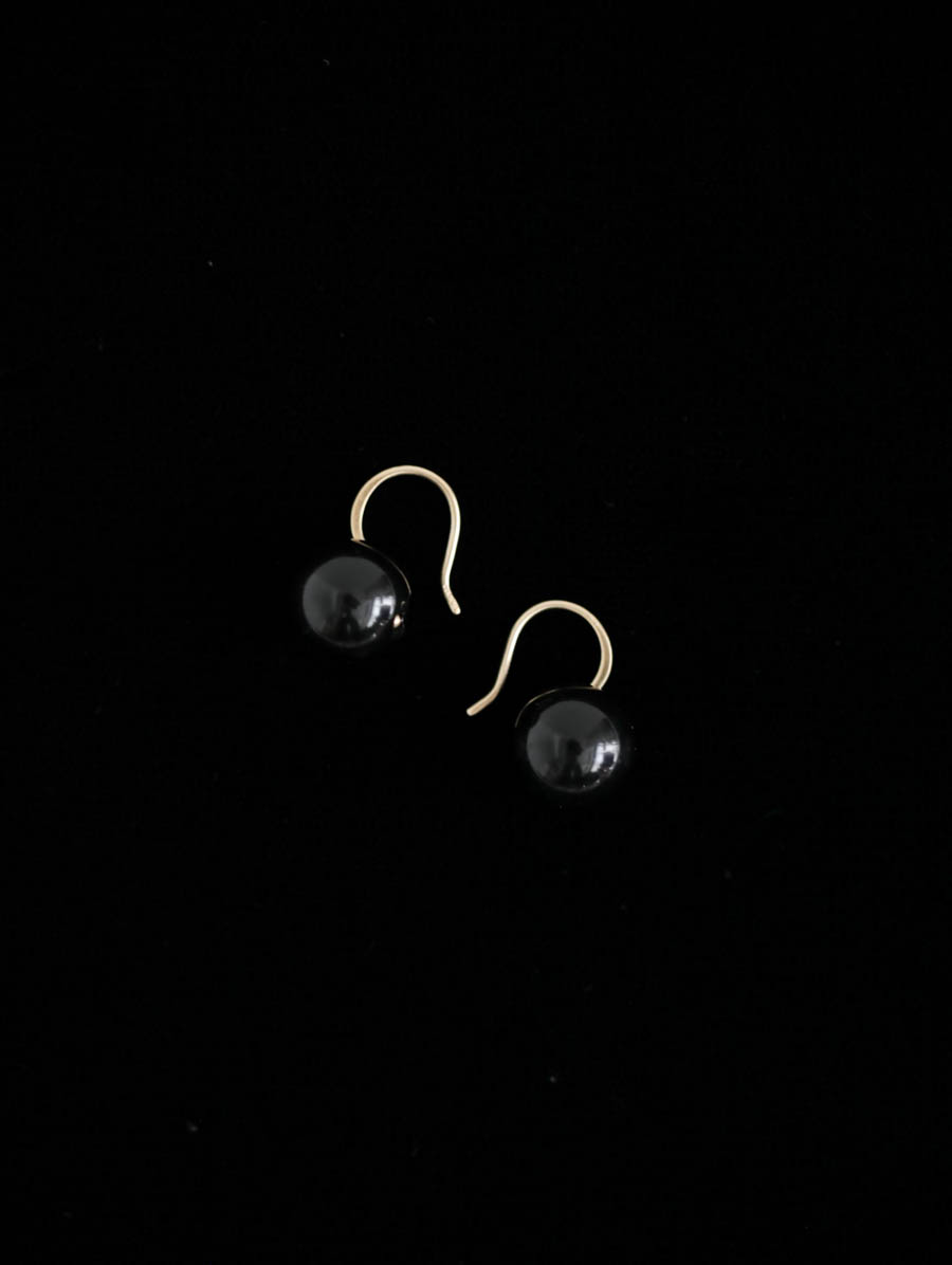 Toile トワル デッドストックビーズフックピアス（ブラック） メイン画像