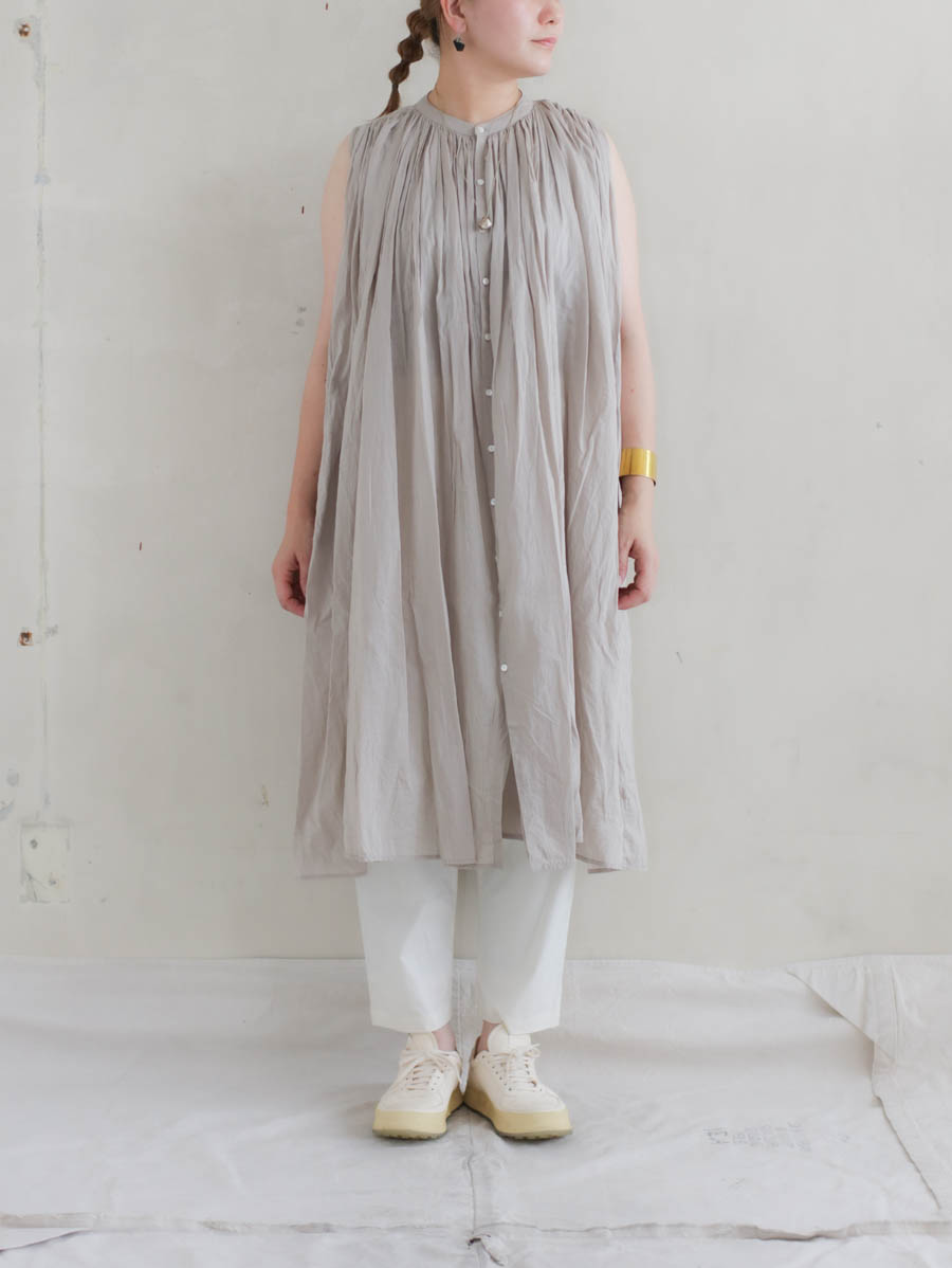 Veritecoeur,ヴェリテクール,通販,スリーブレスギャザーブラウス