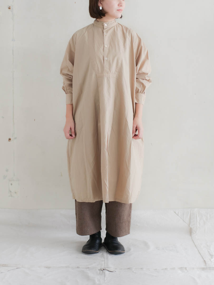 Veritecoeur ヴェリテクール シャツワンピース（ベージュ）VC-2764 メイン画像